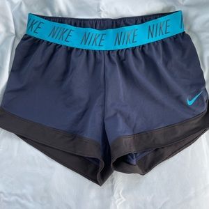 Athletic shorts - NIKE Dri-Fit Women's